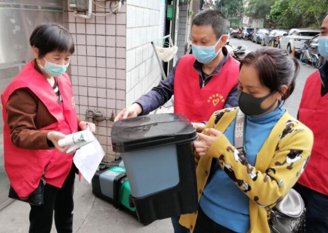 發放91久久香蕉国产熟女分類設備，同創美麗和諧社區建設